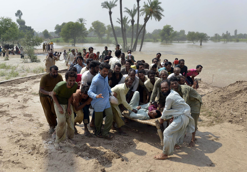 Deadly Flooding In India And Pakistan Photos The Big Picture