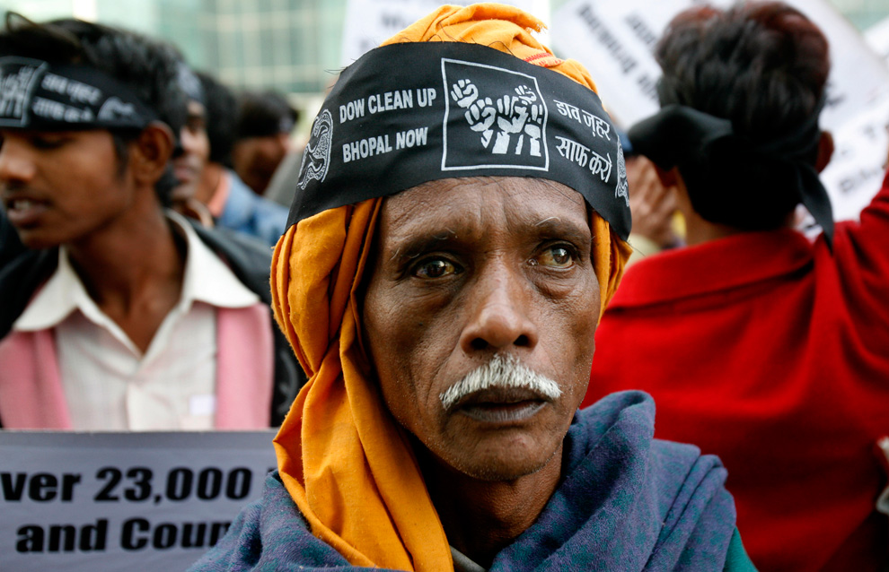 25th Anniversary Of The Bhopal Disaster - Photos - The Big Picture ...