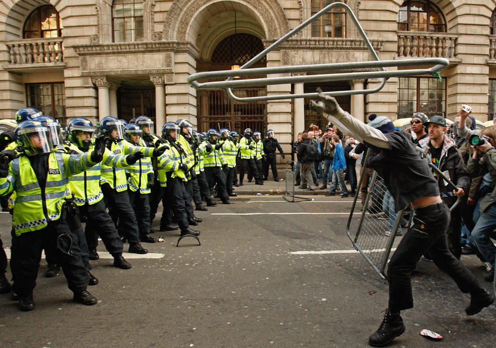 Фотография: Акция протеста в Лондоне №25 - BigPicture.ru