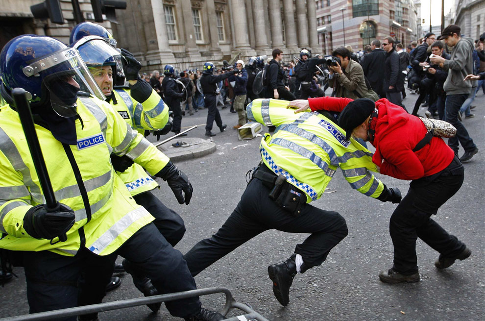 Фотография: Акция протеста в Лондоне №28 - BigPicture.ru