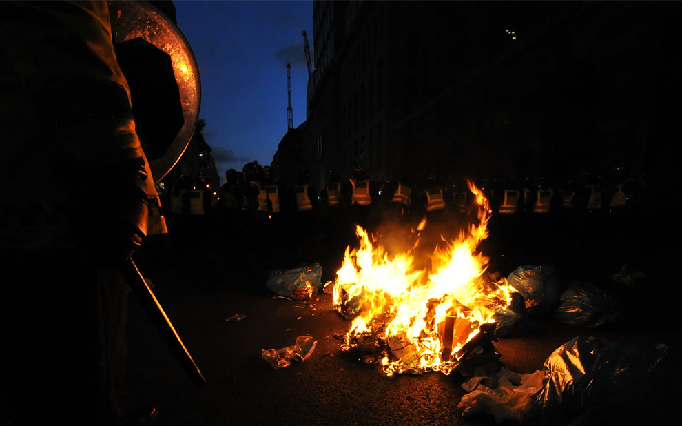 Фотография: Акция протеста в Лондоне №36 - BigPicture.ru