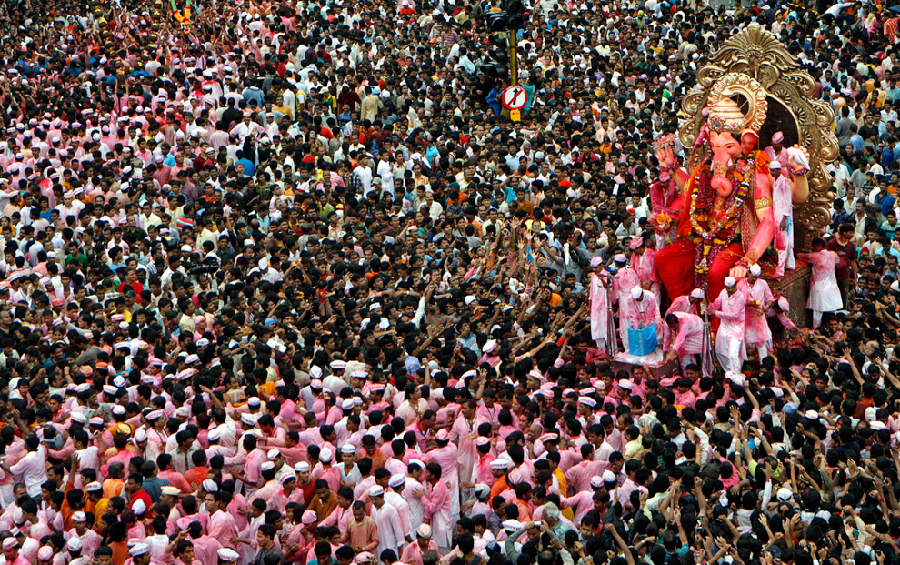 Recent Hindu festivals and rituals Photos The Big Picture