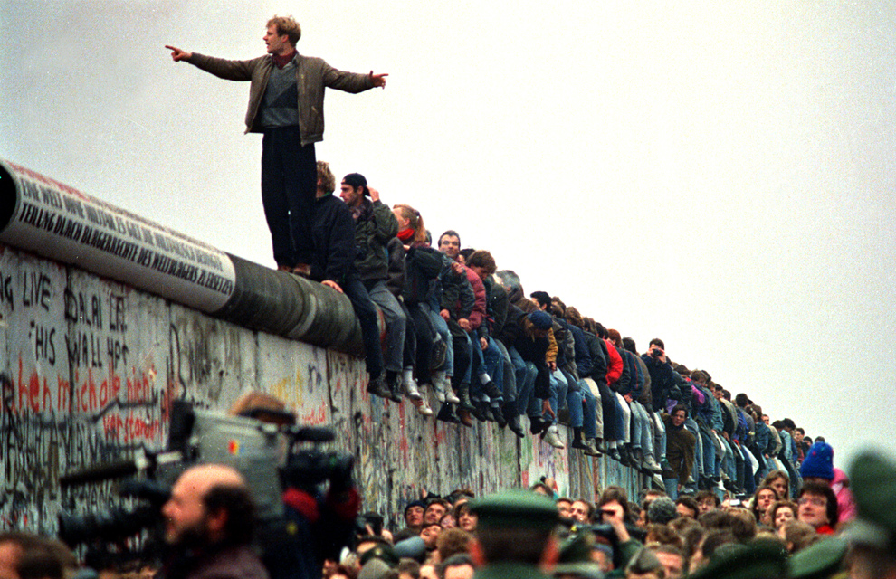 the berlin wall, 20 years gone