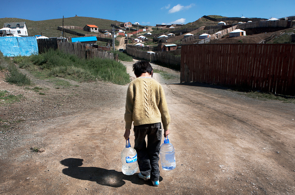 Улаанбаатар хотын 70% нь зөөврийн ус хэрэглэдэг