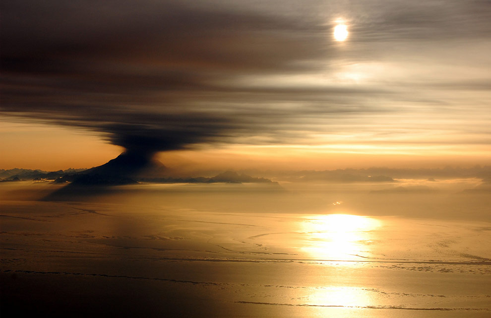 Фотография: Извержение вулкана на Аляске №2 - BigPicture.ru