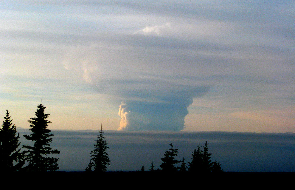 Фотография: Извержение вулкана на Аляске №4 - BigPicture.ru