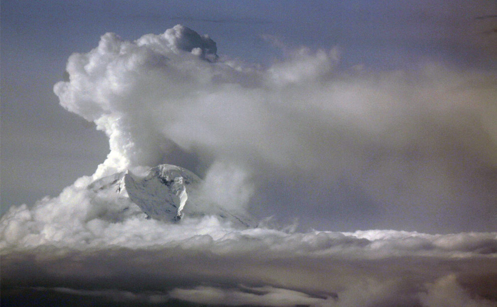 Фотография: Извержение вулкана на Аляске №19 - BigPicture.ru