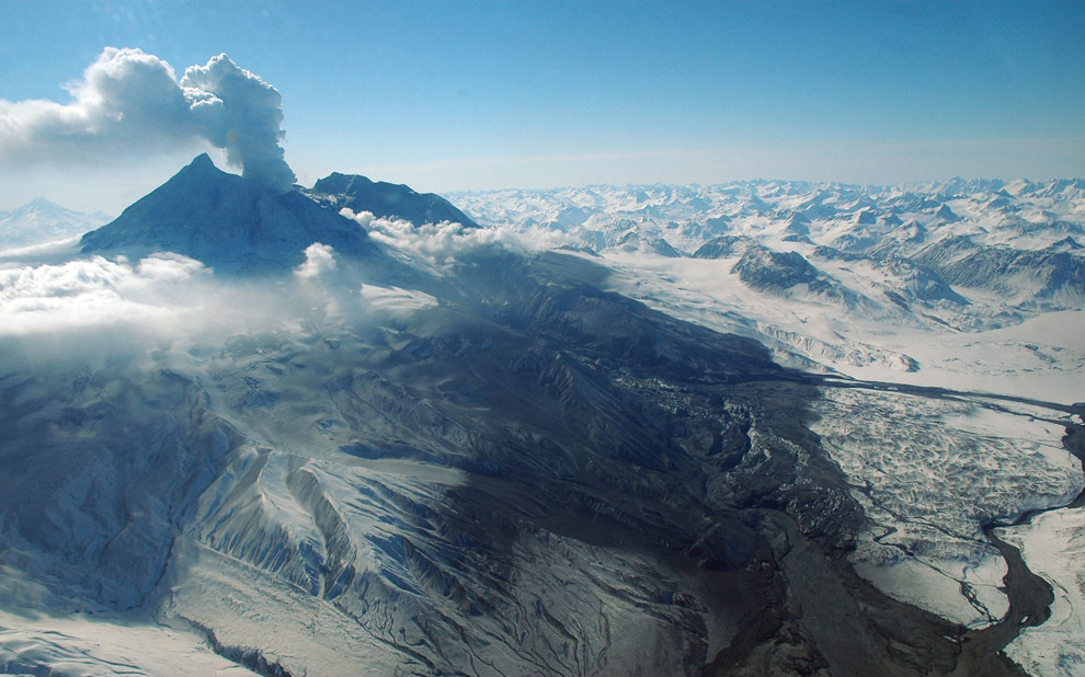Фотография: Извержение вулкана на Аляске №26 - BigPicture.ru