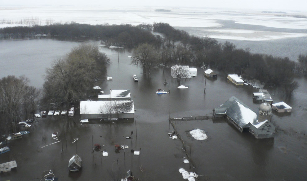 Фотография: Самое большое за последнее столетие наводнение в США №9 - BigPicture.ru