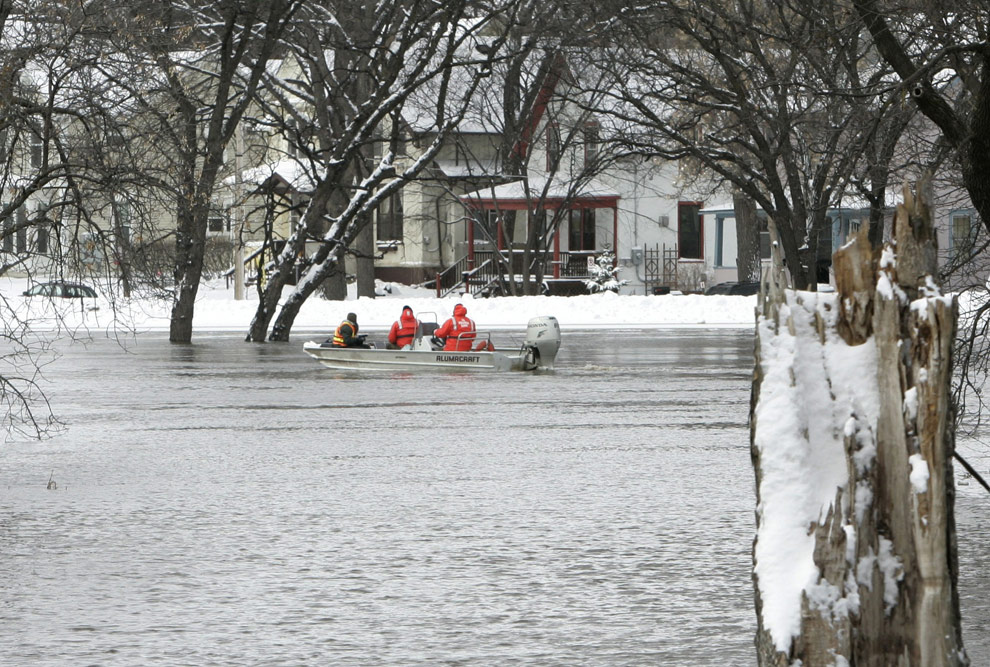 Фотография: Самое большое за последнее столетие наводнение в США №15 - BigPicture.ru