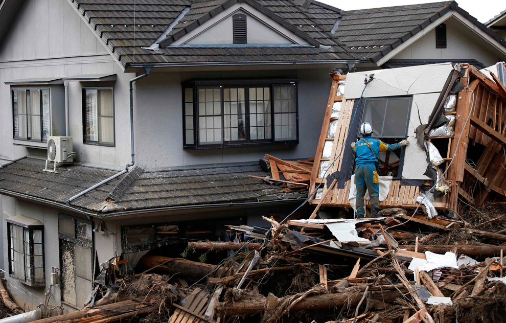 Deadly landslides hit Japan | Photos | The Big Picture | Boston.com