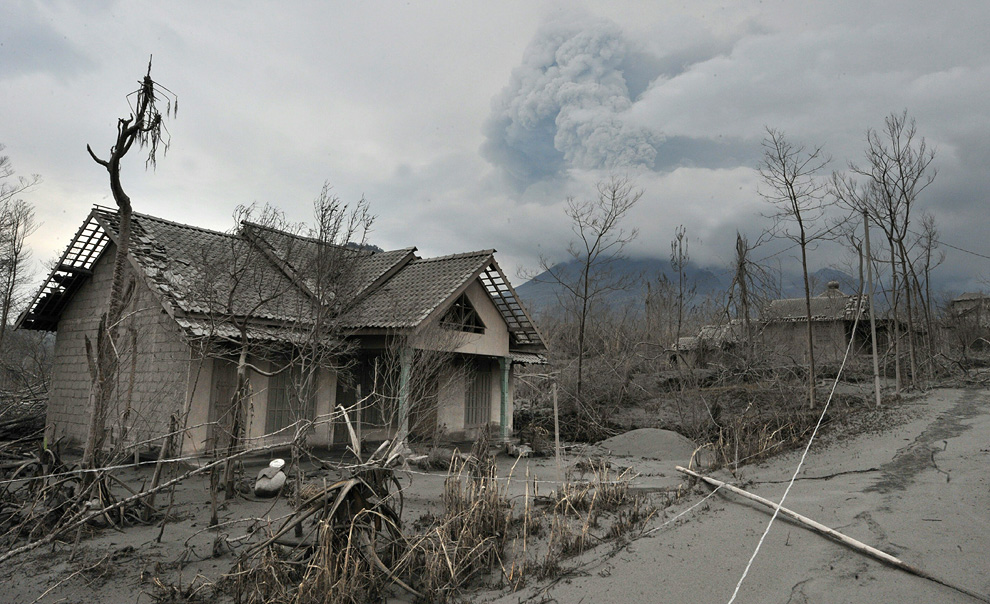 Mount Merapi's eruptions - Photos - The Big Picture - Boston.com